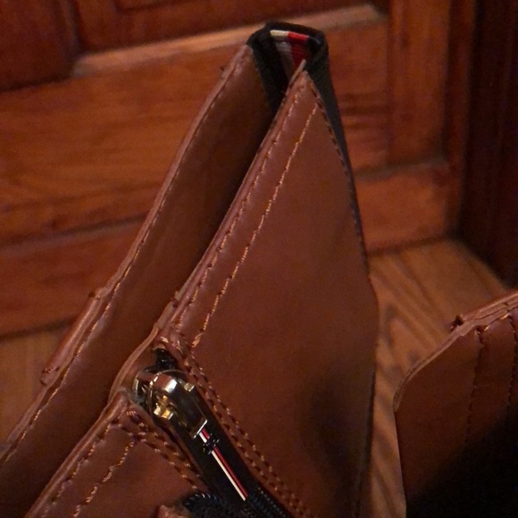 Tommy Hilfiger Riding Boots 7 - Picture 4 of 9